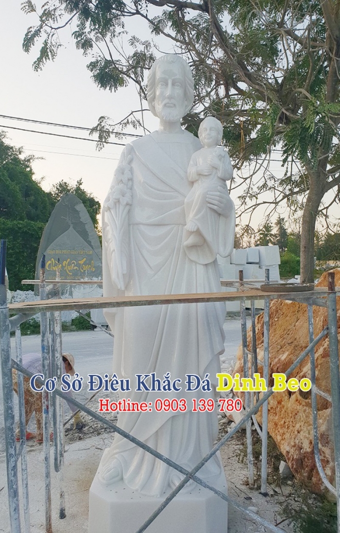 Tượng đá Thánh Giuse